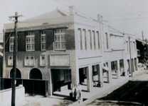 1930年　南医院を開業
